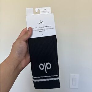 ALO Yoga unisex Throwback Socks in Black/White